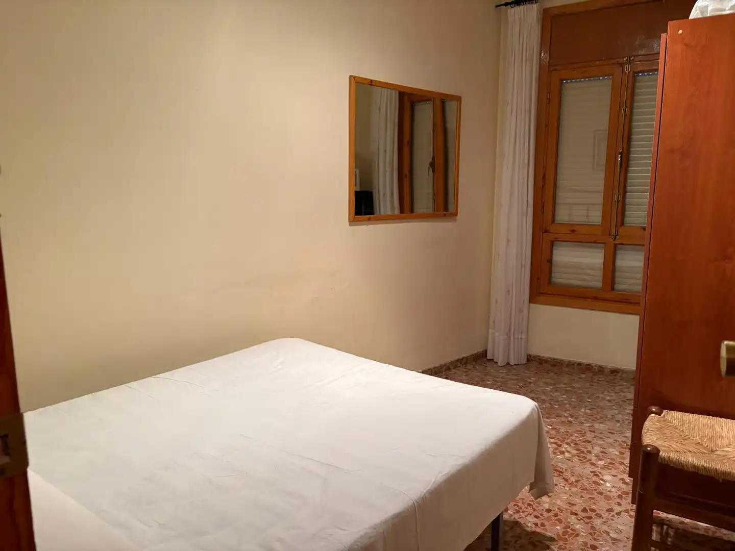Habitación de Piso en venta en Cuevas del Campo con Amueblado y Balcón