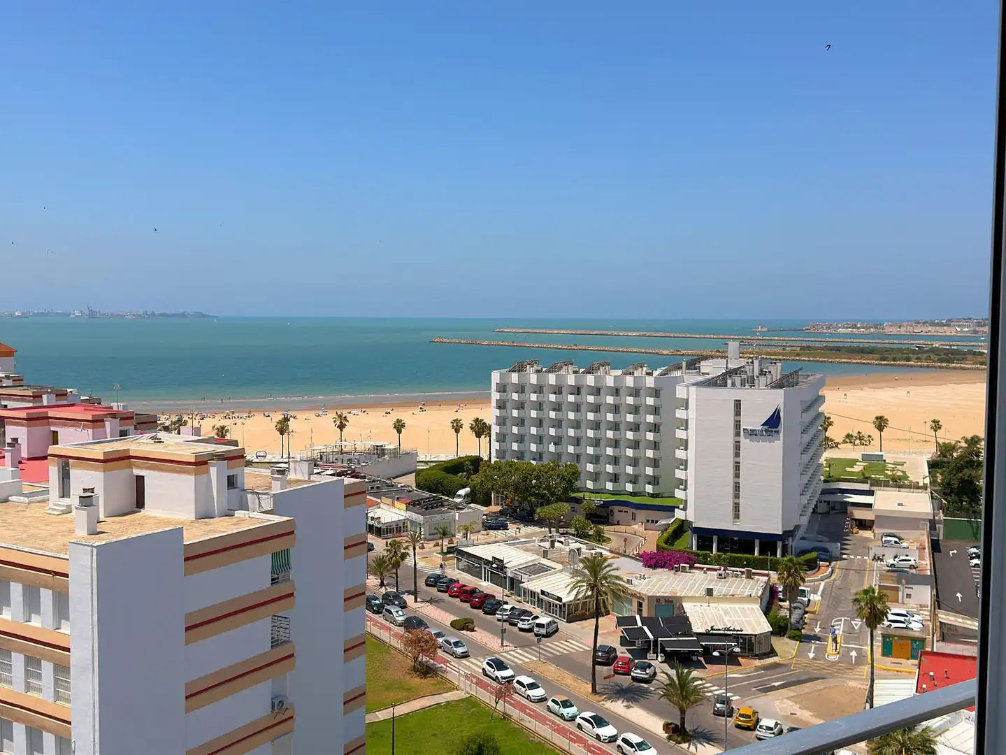 Wohnungen zum Verkauf in El Puerto de Santa María mit Klimaanlage, Privatgarten und Alarm