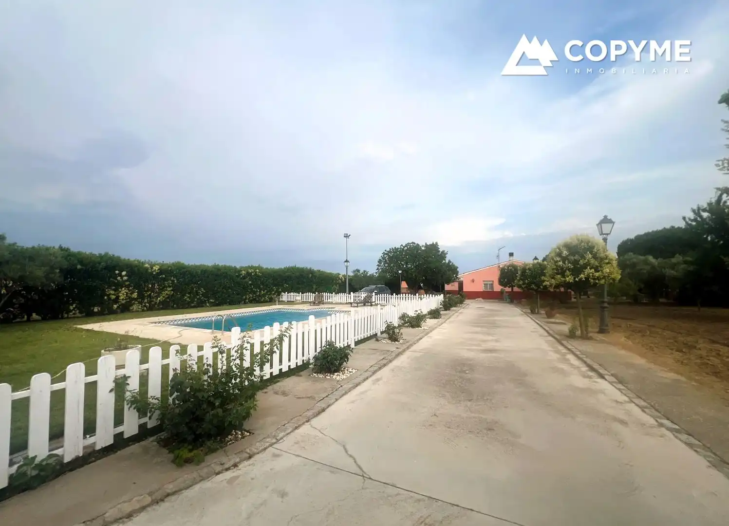 Piscina de Casa o chalet en venta en Novés con Aire acondicionado, Calefacción y Jardín privado
