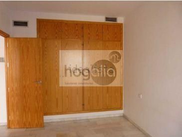 Apartamento de alquiler en La Calzada - La Florida