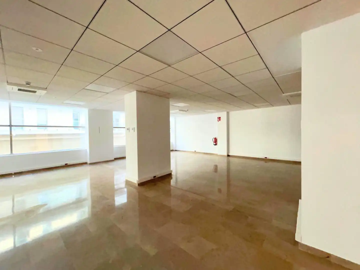 Ufficio con ascensore in affitto a Parc Central, imagen 4
