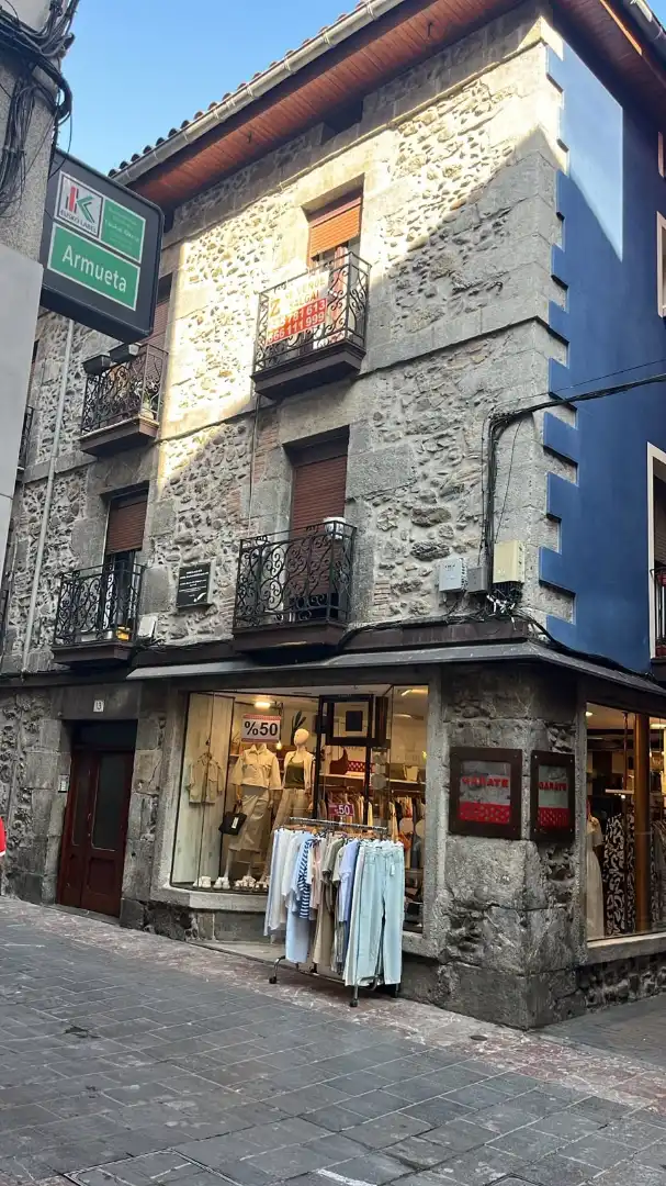 Piso con terraza en venta en San Bartolome Kalea 13