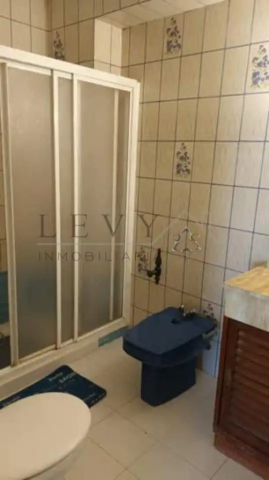 Bany de Pis en venda en Málaga amb Calefacció, Terrassa i Moblat