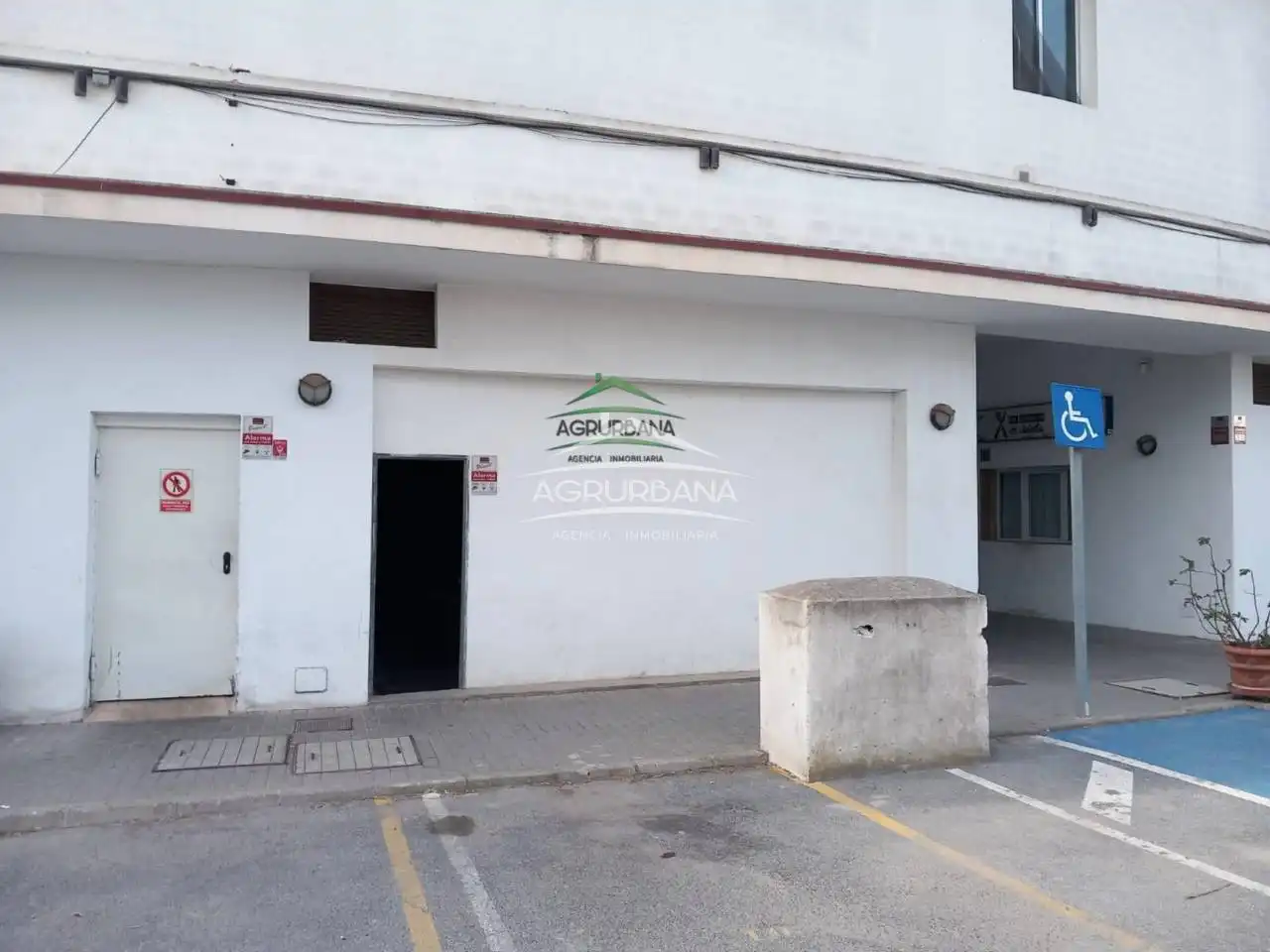 Aparcament de Local de lloguer en Motril