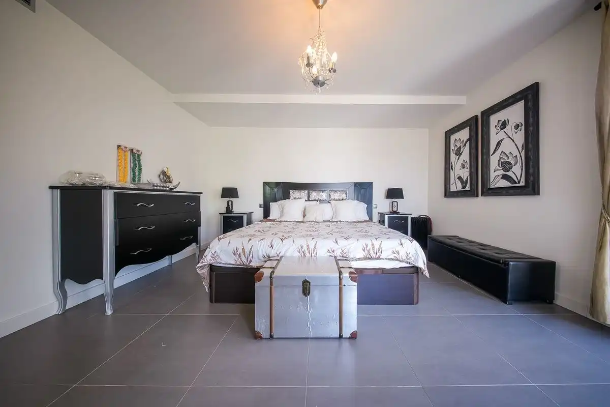 Dormitori de Casa o xalet en venda en Las Rozas de Madrid amb Aire condicionat, Calefacció i Jardí privat