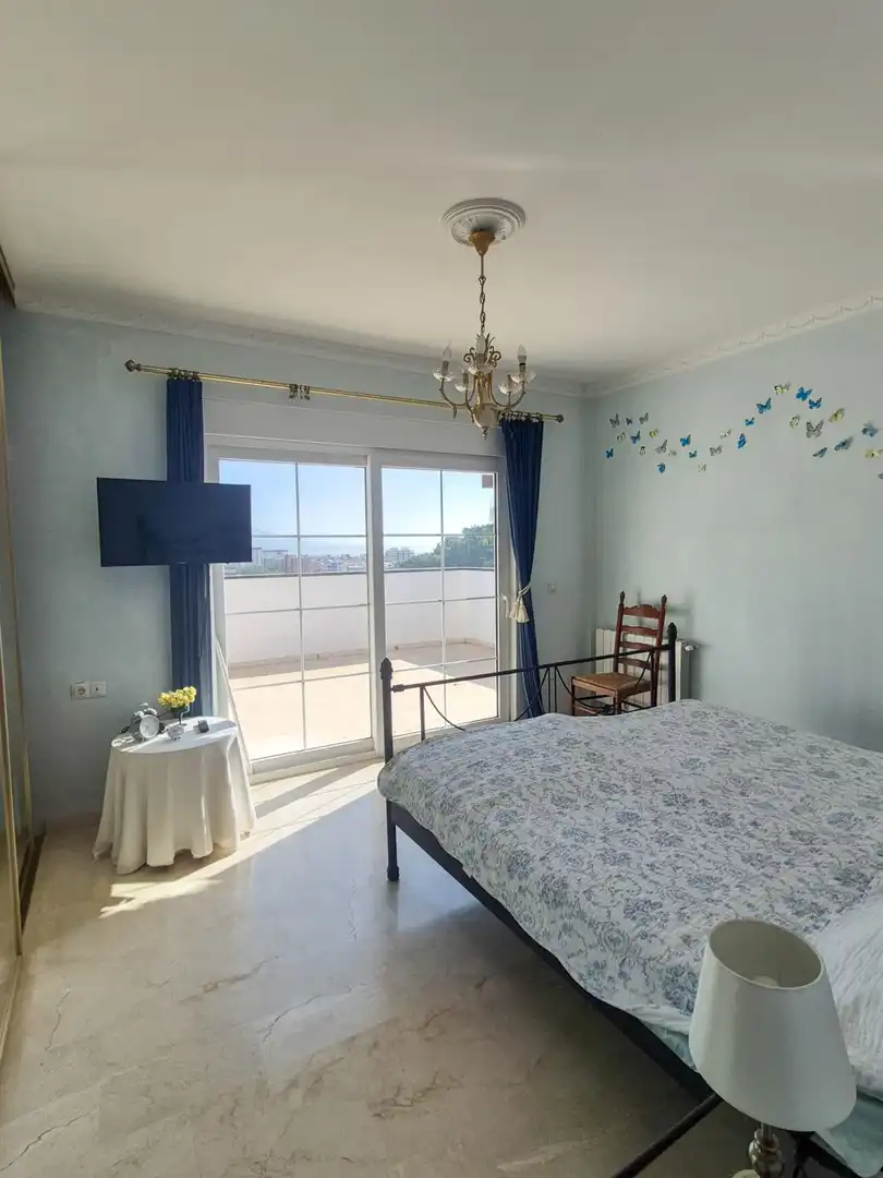 Bedroom of Houses for sale in Fuengirola  with Air Conditioner, Heating and Private garden
