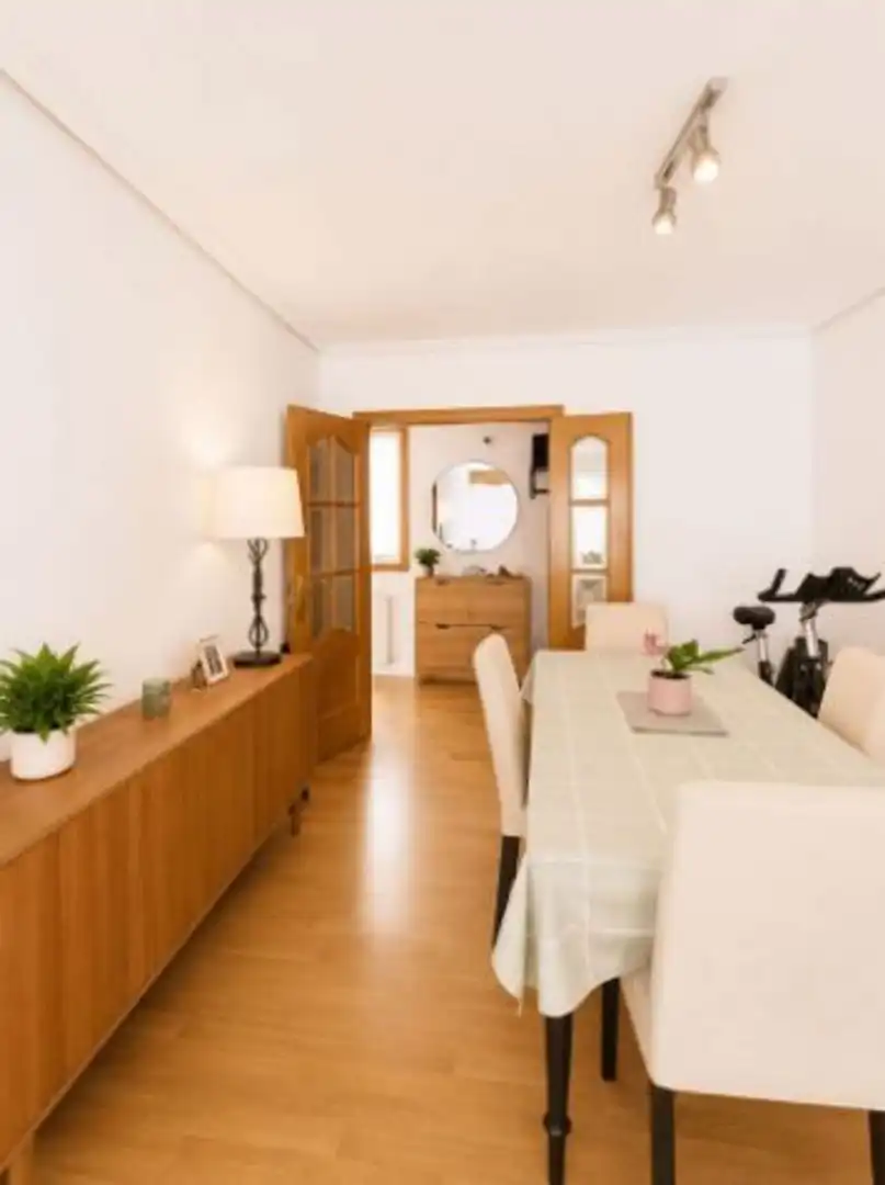 Piso con ascensor en venta en M LUISA DURAN MARQUINA 16, imagen 4