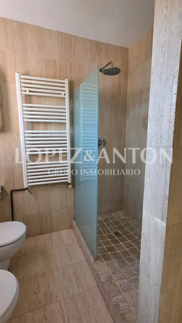 Baño de Casa o chalet en venta en L'Eliana con Calefacción, Jardín privado y Parquet