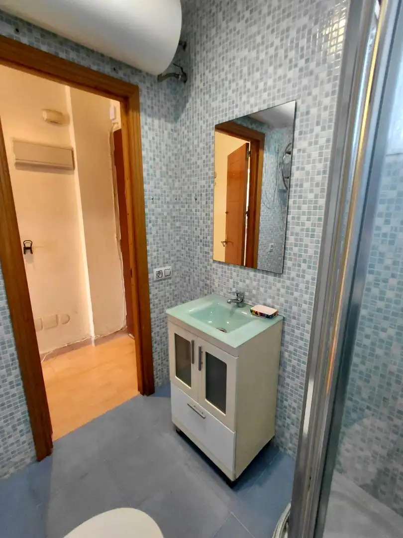 Baño de Estudio en venta en Benalmádena con Aire acondicionado, Terraza y Piscina comunitaria