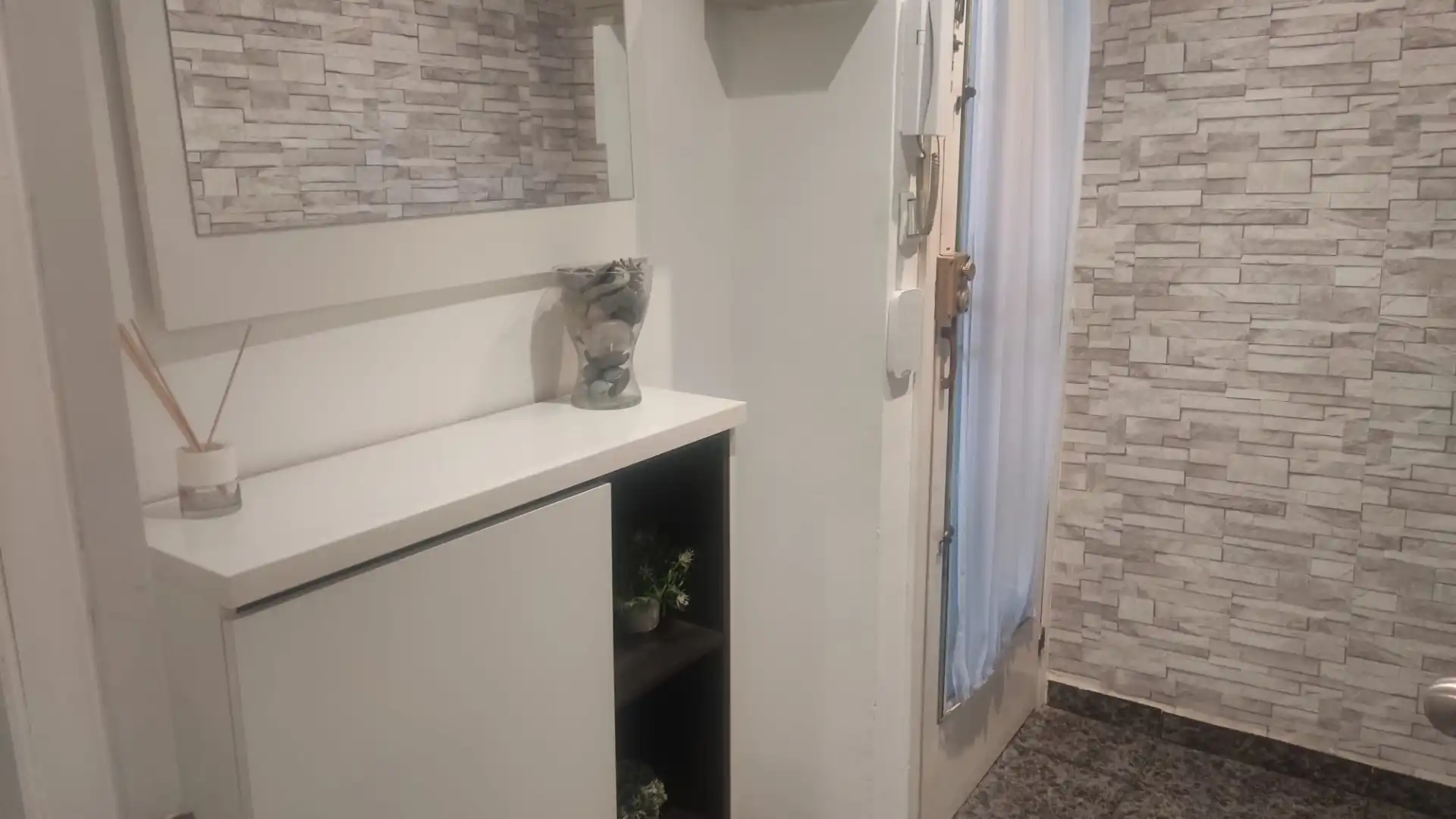 Bathroom of Apartments for rent in Castelldefels  with Air Conditioner, Terrace and Furnished