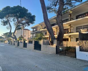 Vista exterior de Pis de lloguer en Calonge amb Terrassa, Moblat i Forn