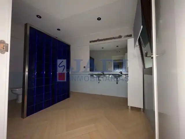 Houses for sale in Valdepeñas  with Air Conditioner, Heating and Terrace