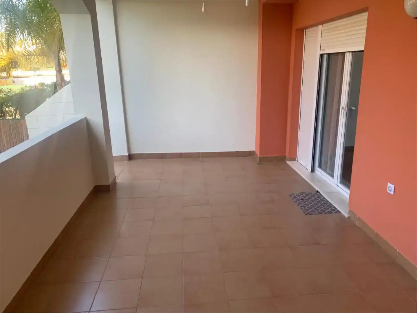 Terraza de Piso de alquiler en Vera con Aire acondicionado, Jardín privado y Piscina