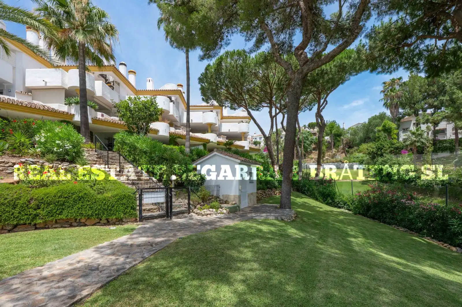 Vista exterior de Àtic en venda en Mijas amb Aire condicionat, Terrassa i Moblat
