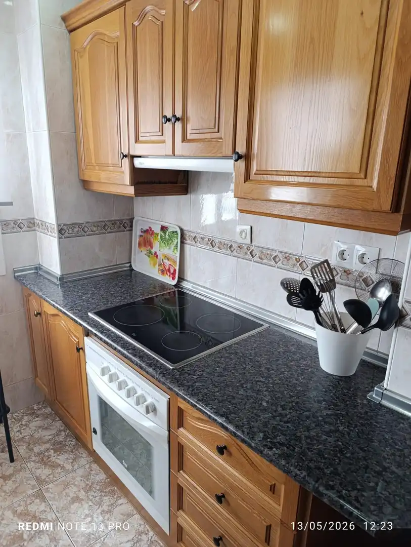 Cocina de Piso de alquiler en Granada con Balcón