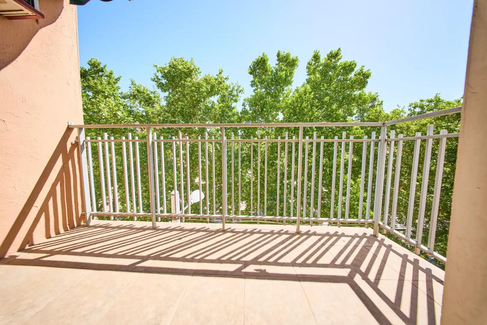 Terraza de Piso en venta en Granada con Calefacción