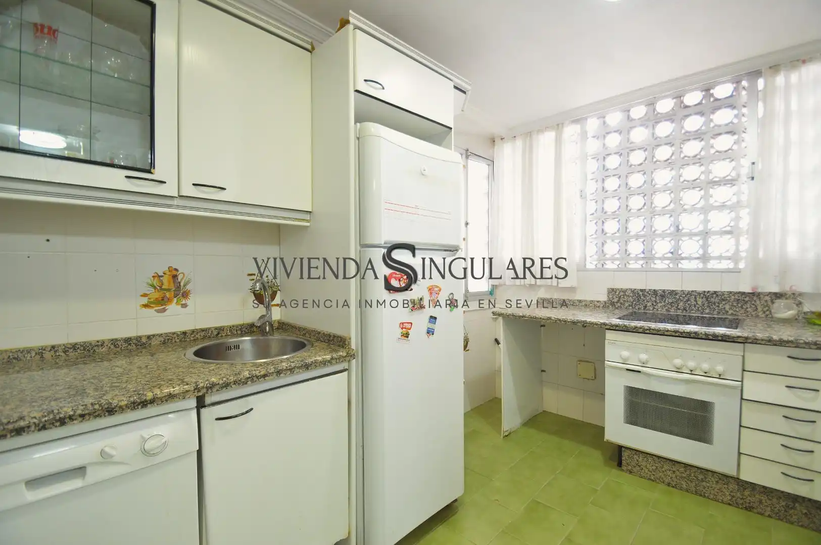 Cocina de Piso en venta en Sevilla con Aire acondicionado y Calefacción