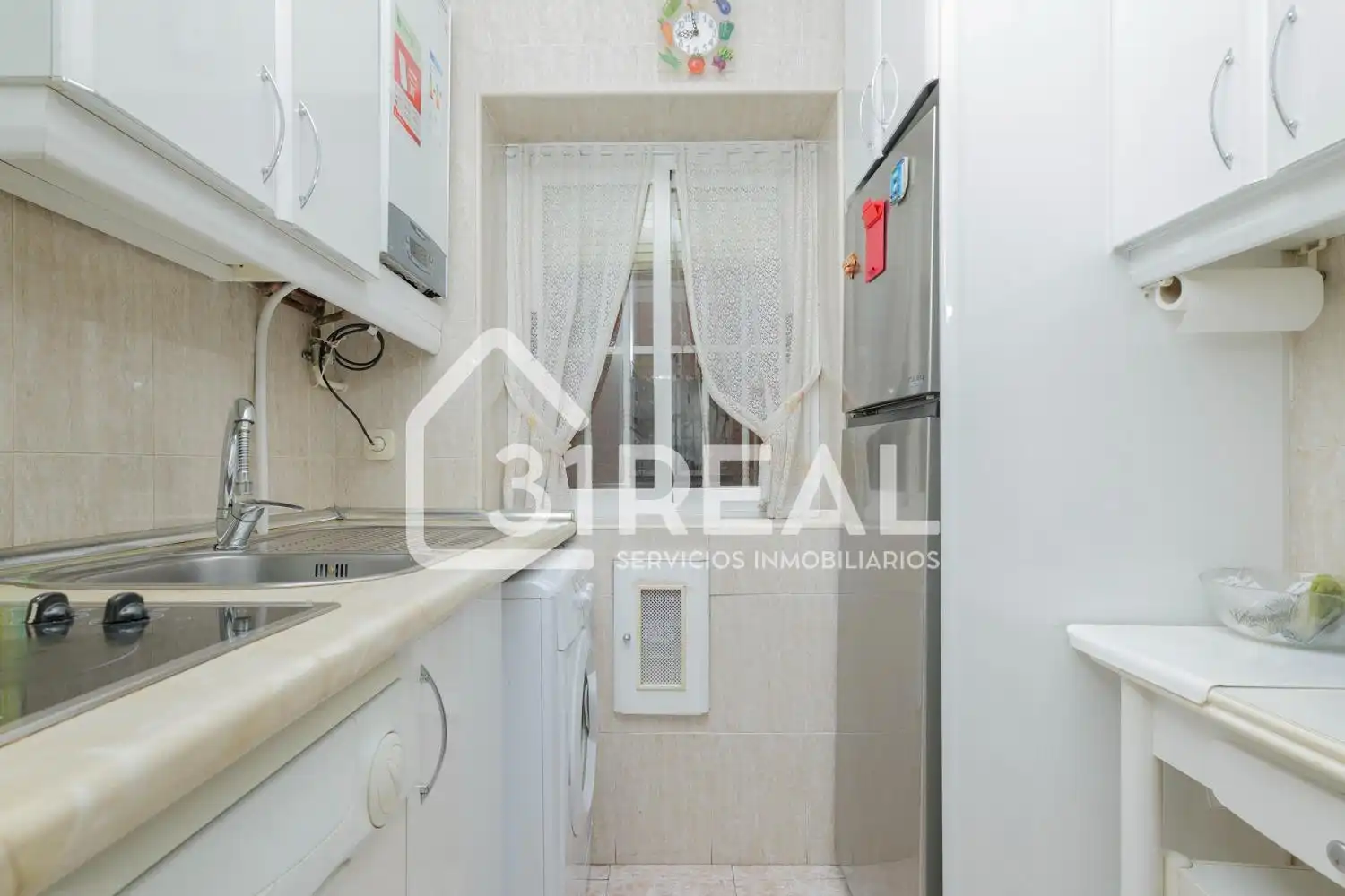 Habitación de Piso en venta en Madrid con Calefacción y Terraza