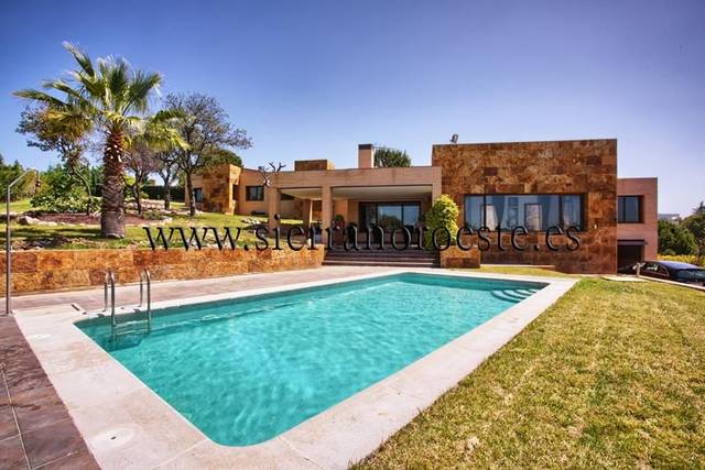 Casa-chalet en Alquiler en Club de Golf