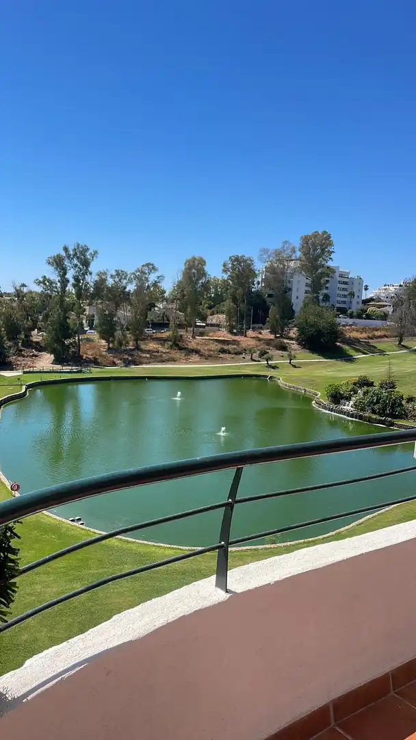 Vista exterior de Apartament en venda en Marbella amb Terrassa, Traster i Moblat