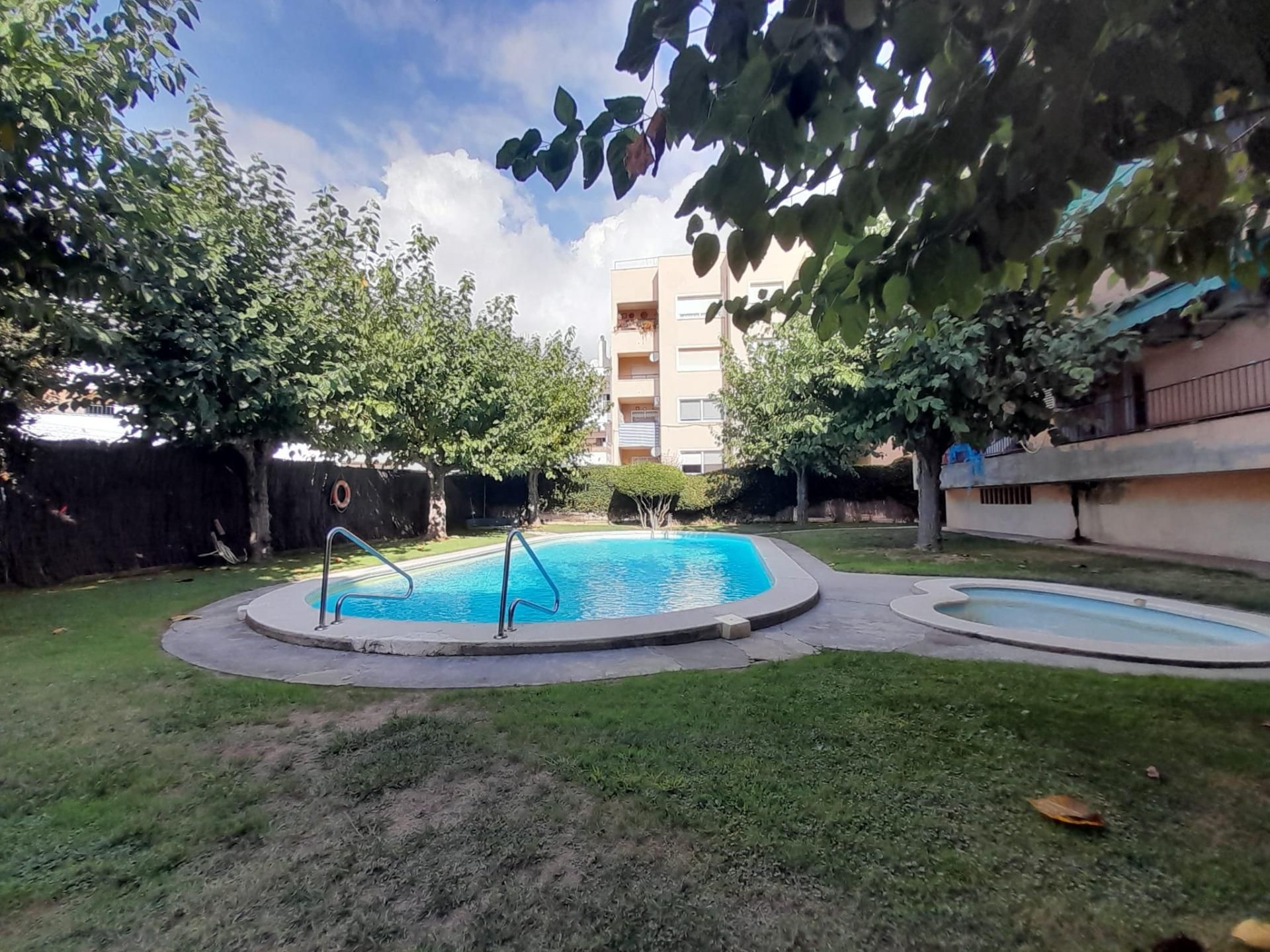 Piscina de Pis en venda en Canet de Mar amb Aire condicionat, Parquet i Terrassa