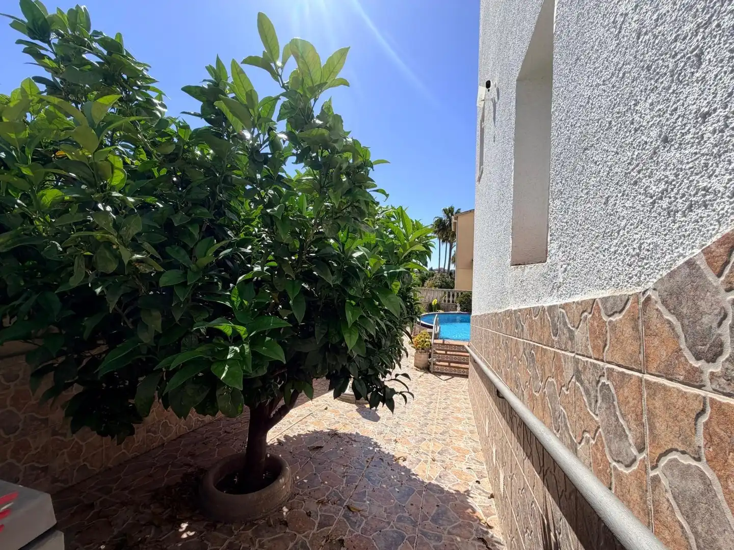 Piscina de Casa o xalet en venda en Cunit amb Calefacció, Jardí privat i Terrassa