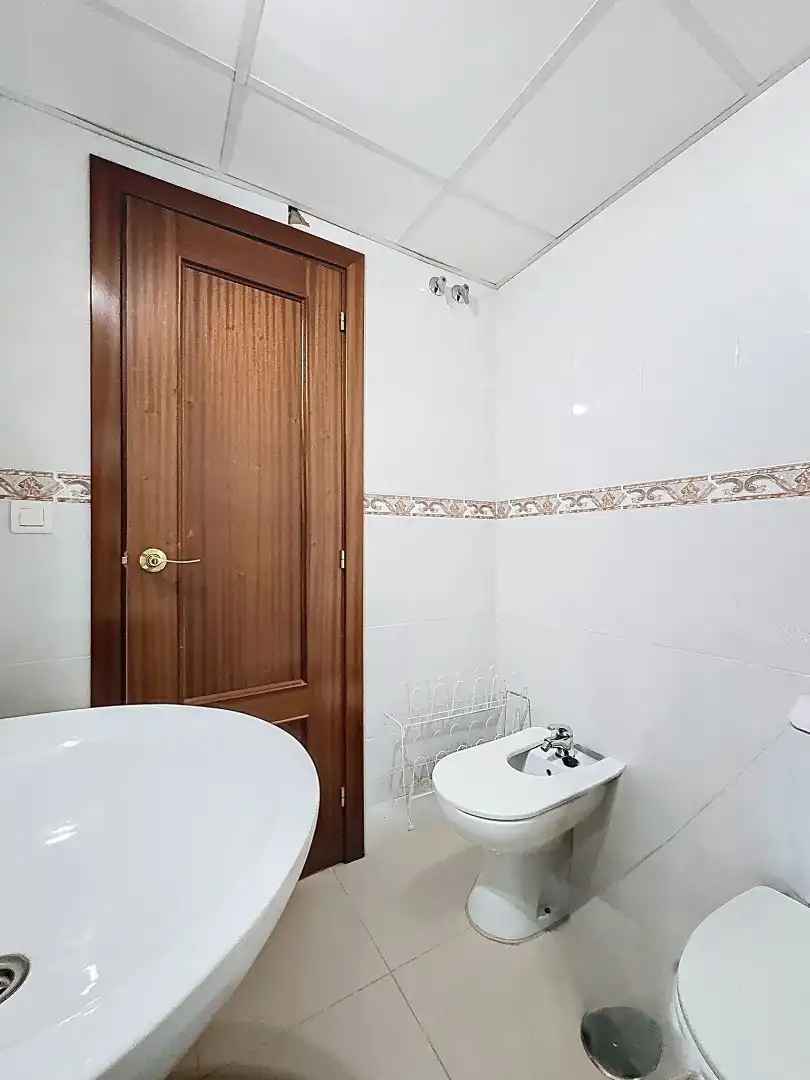 Flat for rent in Avenida Imperio Argentina, 7, Martín Carpena - Torre del Río
