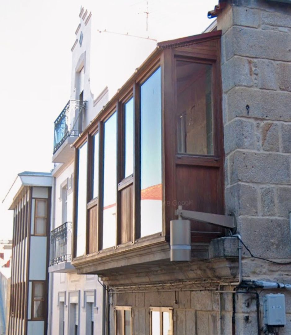 Vista exterior de Dúplex en venda en Vigo  amb Calefacció i Balcó