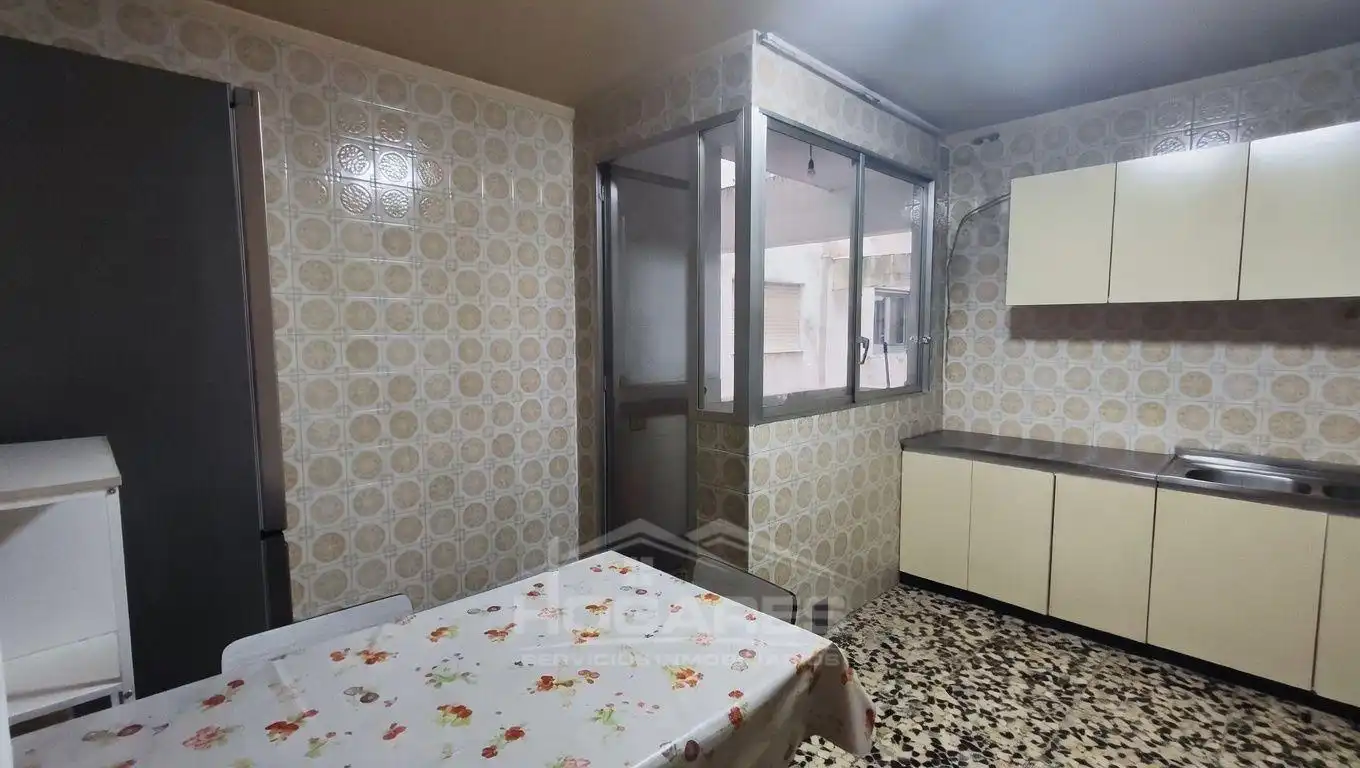 Cocina de Piso en venta en Vigo  con Parquet, Trastero y Balcón
