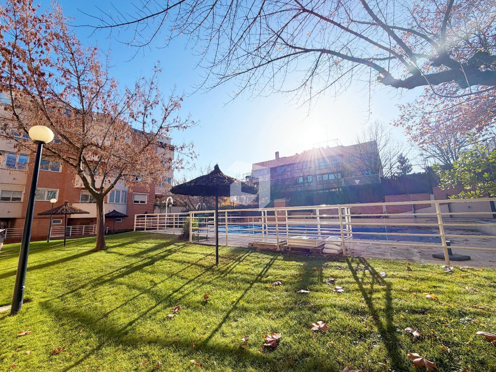 Vista exterior de Pis de lloguer en Pozuelo de Alarcón amb Calefacció, Terrassa i Traster