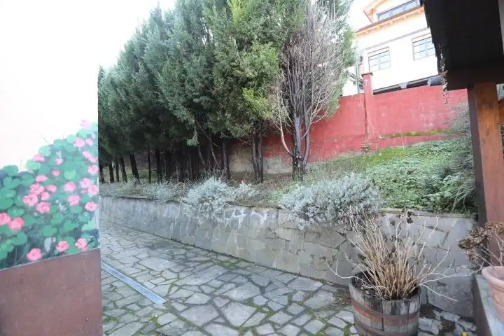 Jardí de Finca rústica en venda en Quirós amb Calefacció, Jardí privat i Terrassa
