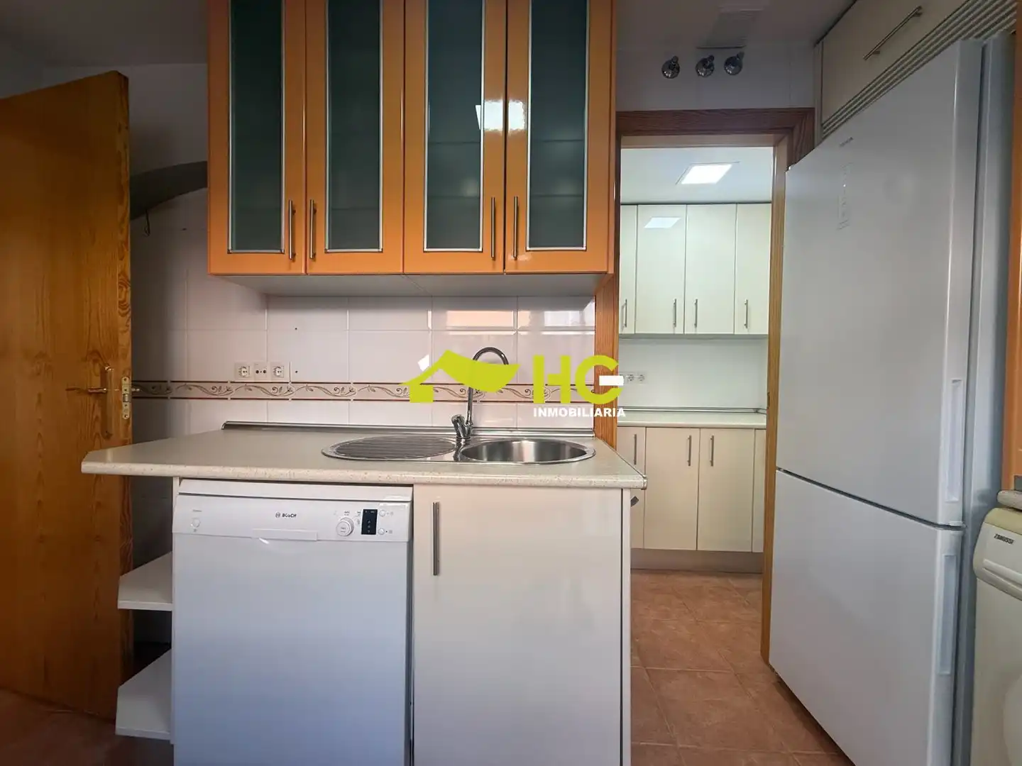 Cuina de Dúplex de lloguer en Villaviciosa de Odón amb Calefacció i Moblat