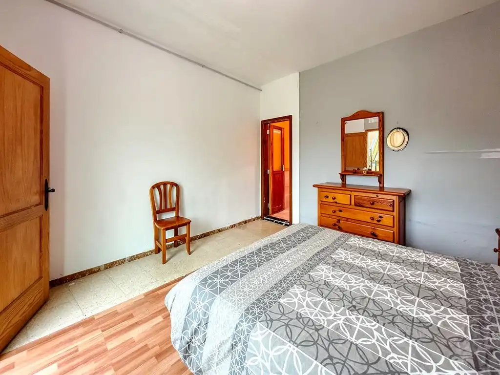 Habitación de Casa adosada en venta en Arucas con Terraza y Amueblado