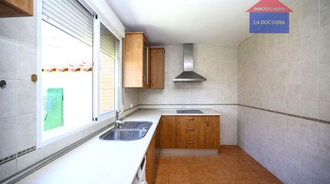 Chalet Adosado con patio!!, imatge 4