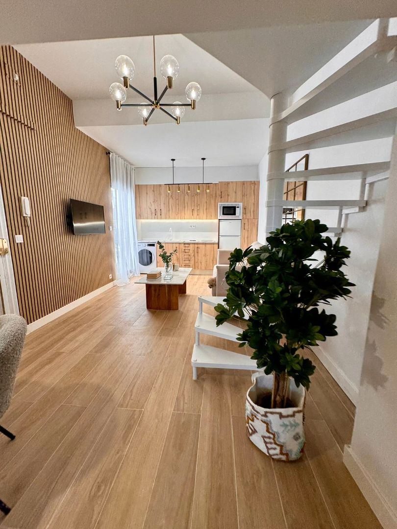 Sala d'estar de Pis de lloguer en  Madrid Capital amb Aire condicionat, Calefacció i Moblat