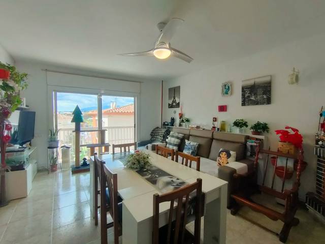 Piso en Venta en Carrer Major en Sils