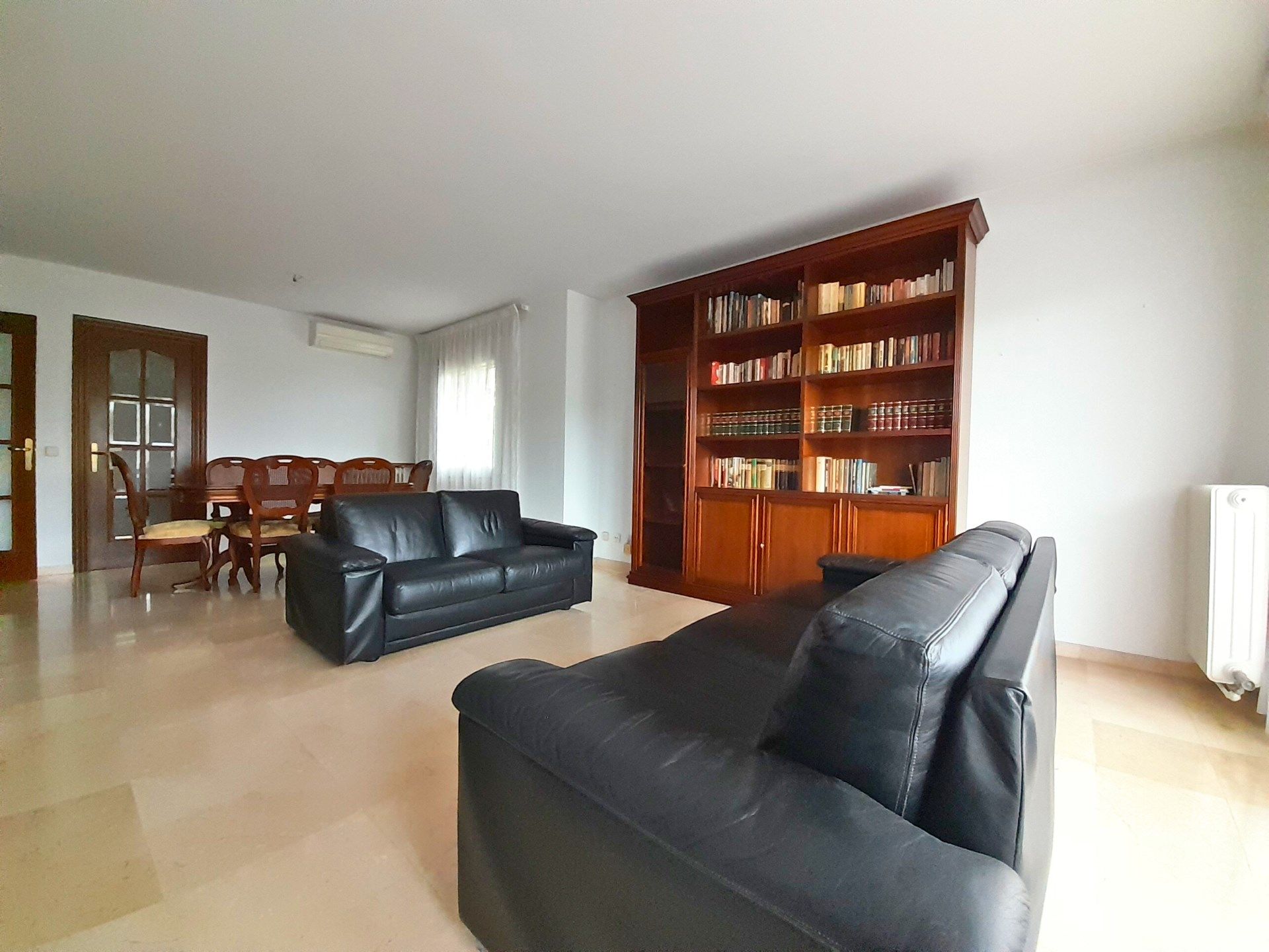 Living room of Flat for sale in Olot  with Air Conditioner, Heating and Terrace