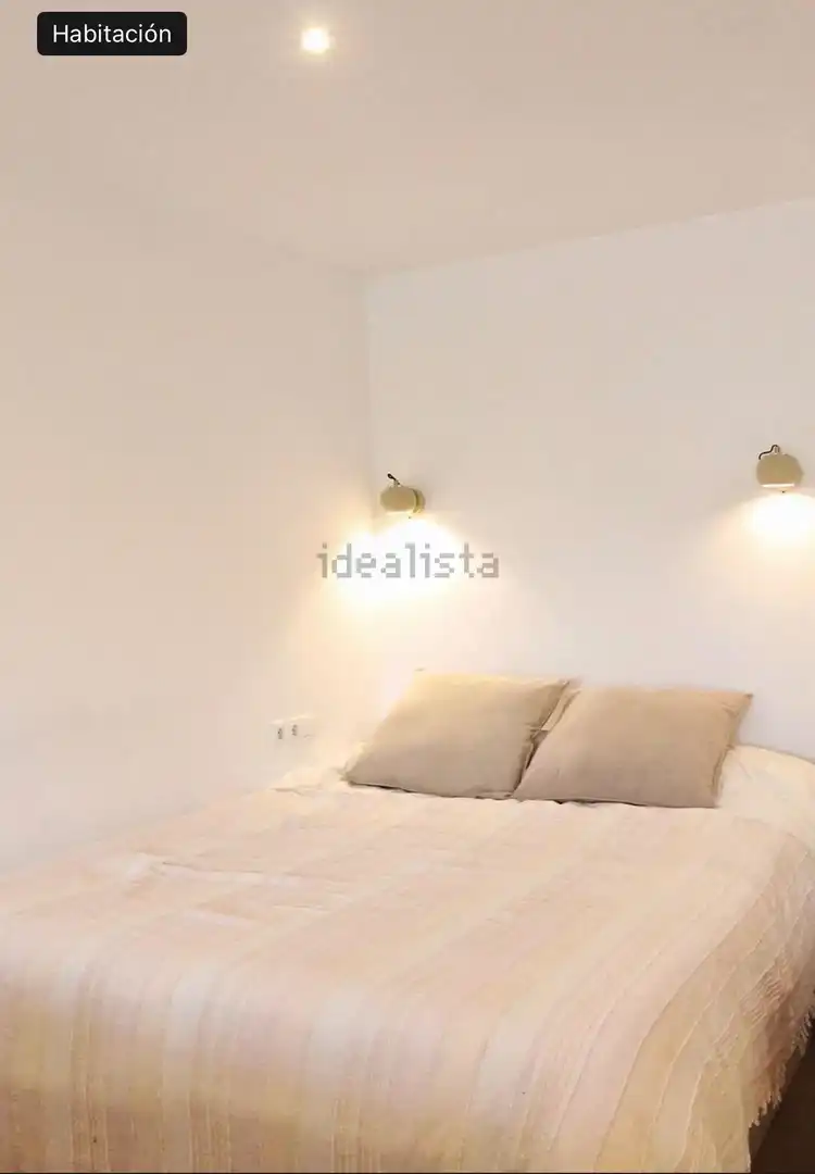 Bedroom of Apartments for rent in Madrid