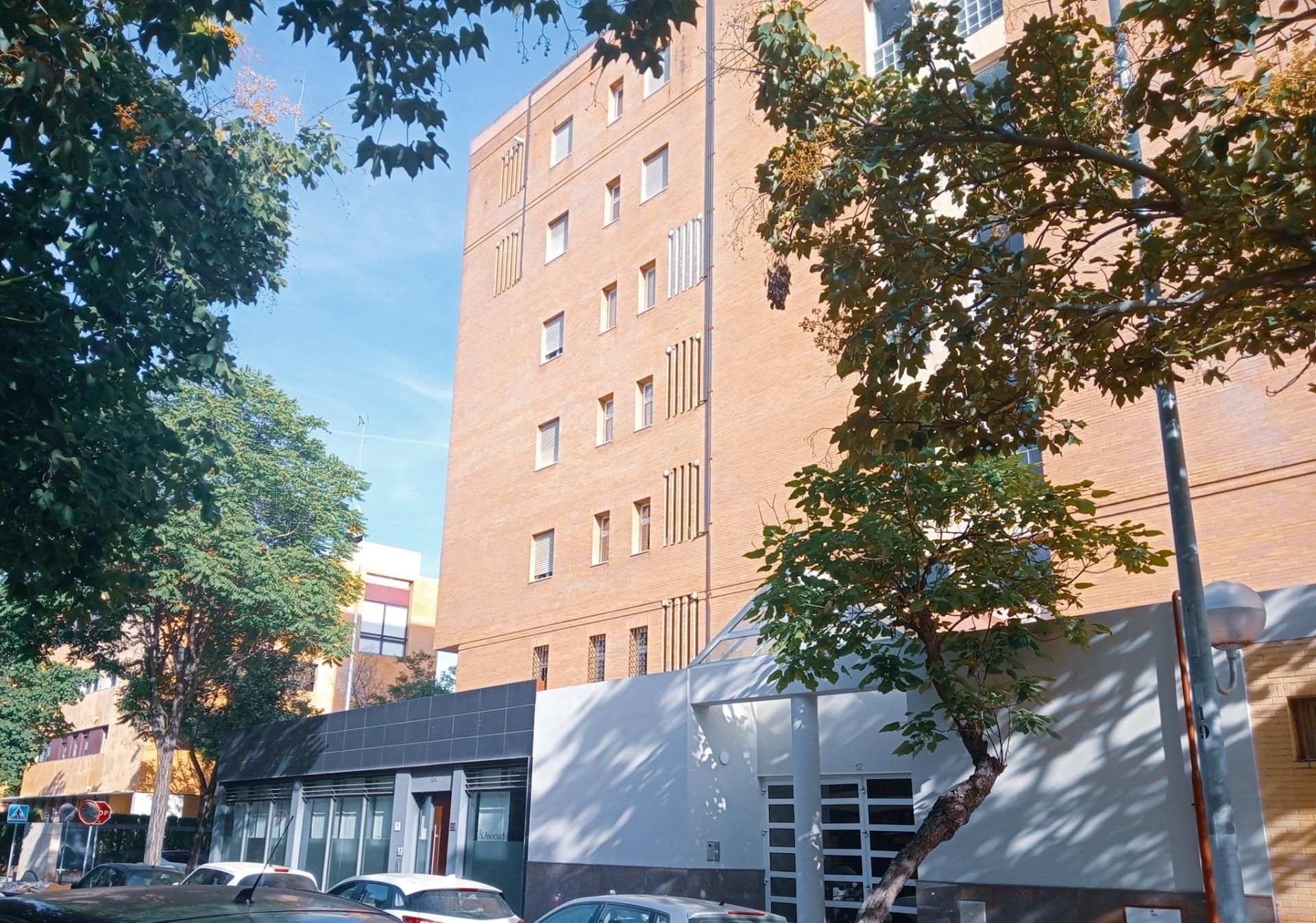 Exterior view of Garage for sale in  Sevilla Capital