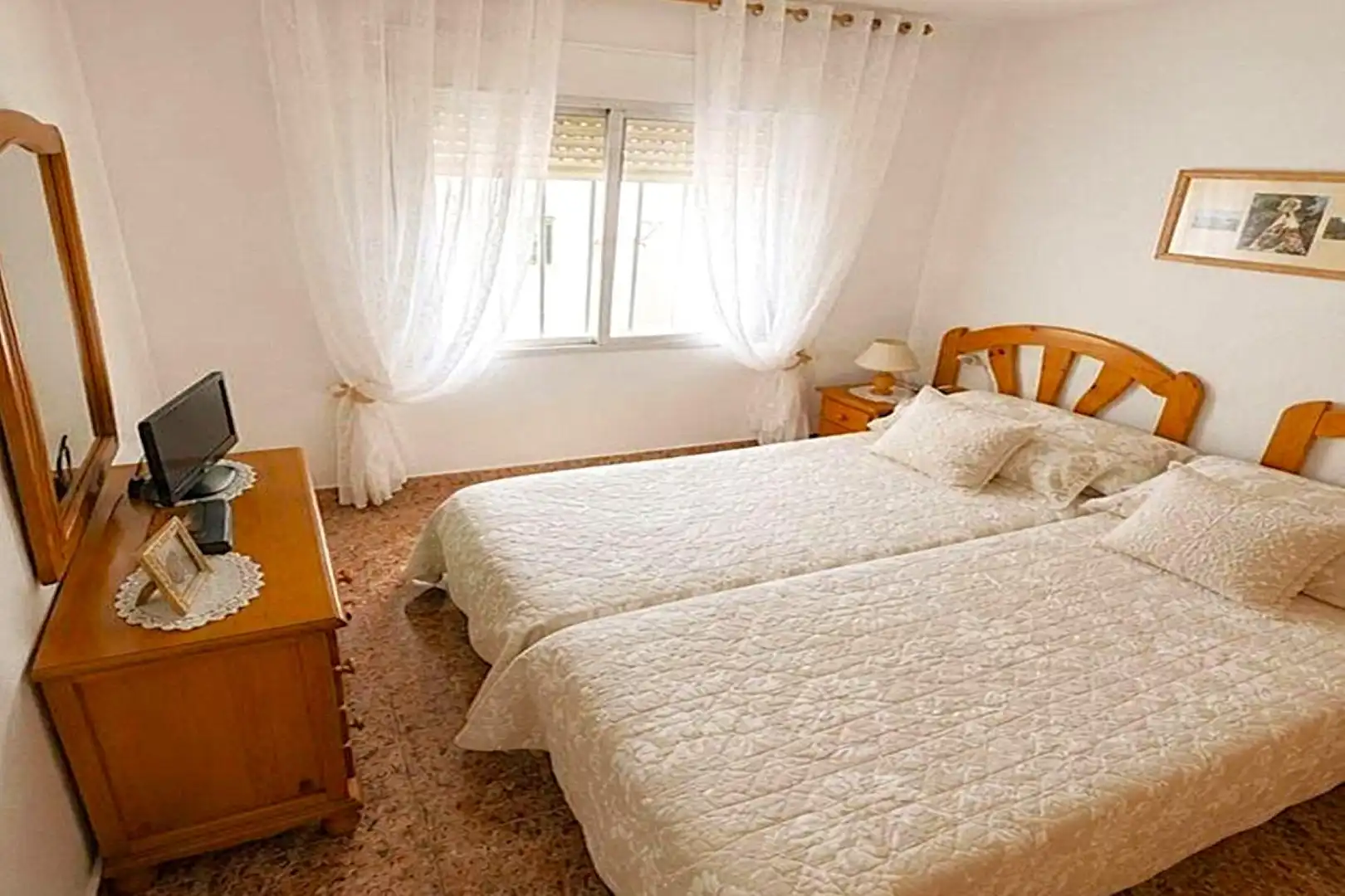 Habitación de Apartamento en venta en Torrevieja con Aire acondicionado, Calefacción y Amueblado