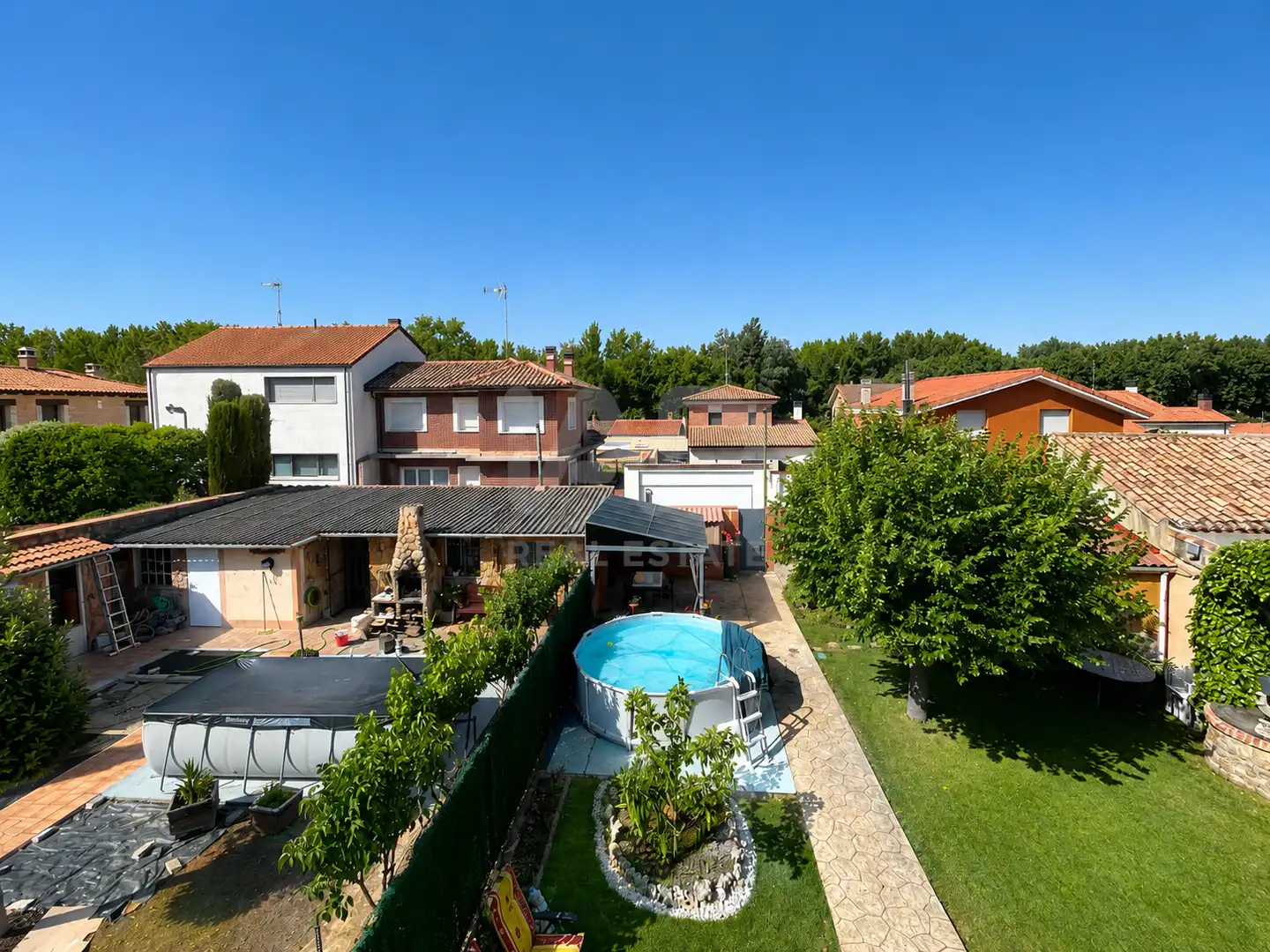 Piscina de Casa o chalet en venta en Burgos con Calefacción