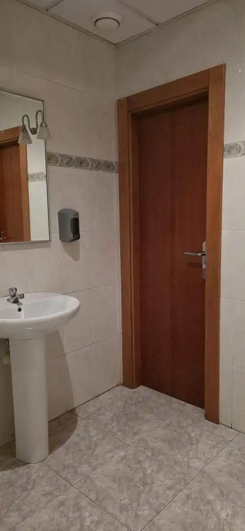 Baño de Oficina de alquiler en Elche / Elx