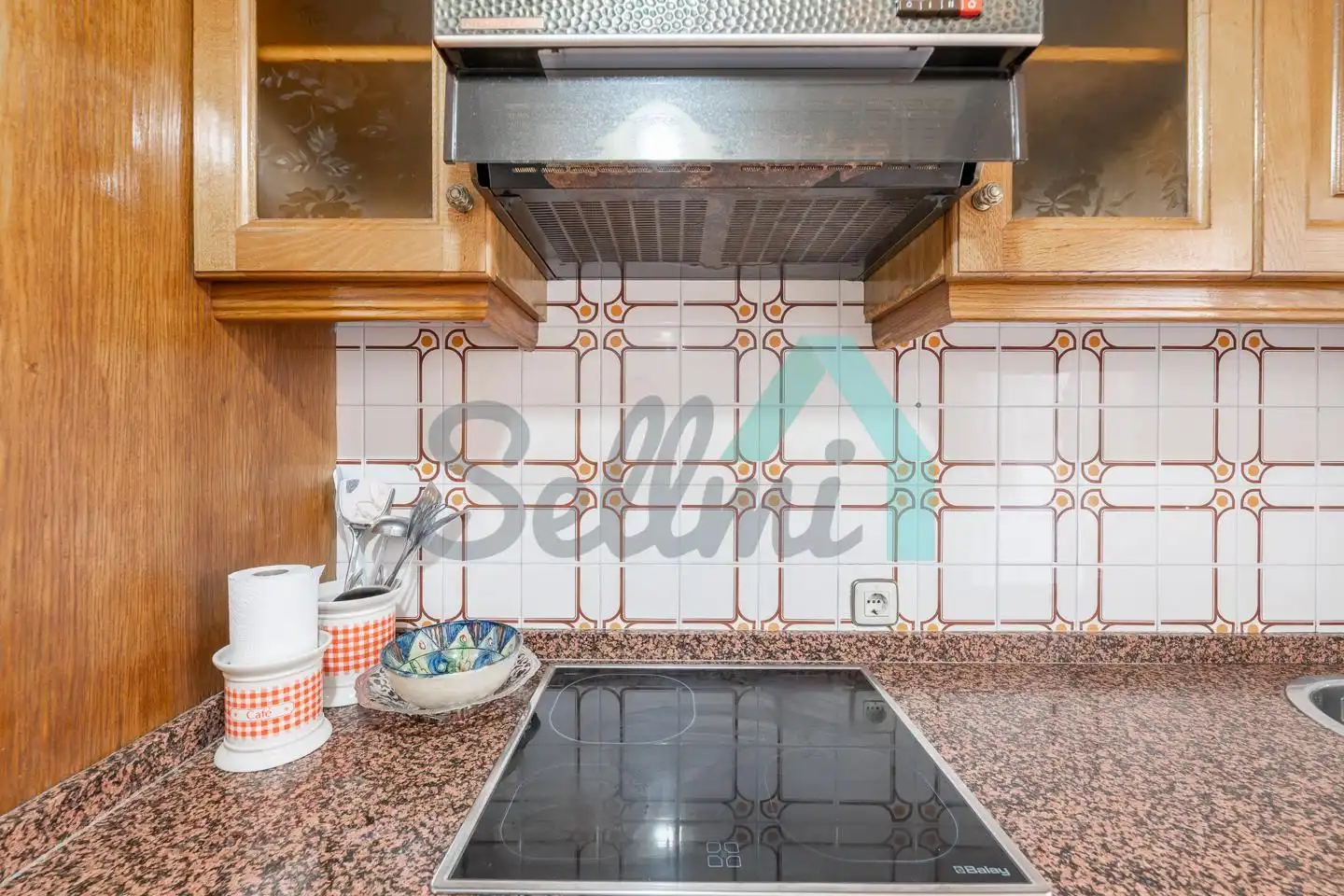 Cuina de Pis de lloguer en Oviedo  amb Calefacció, Parquet i Terrassa