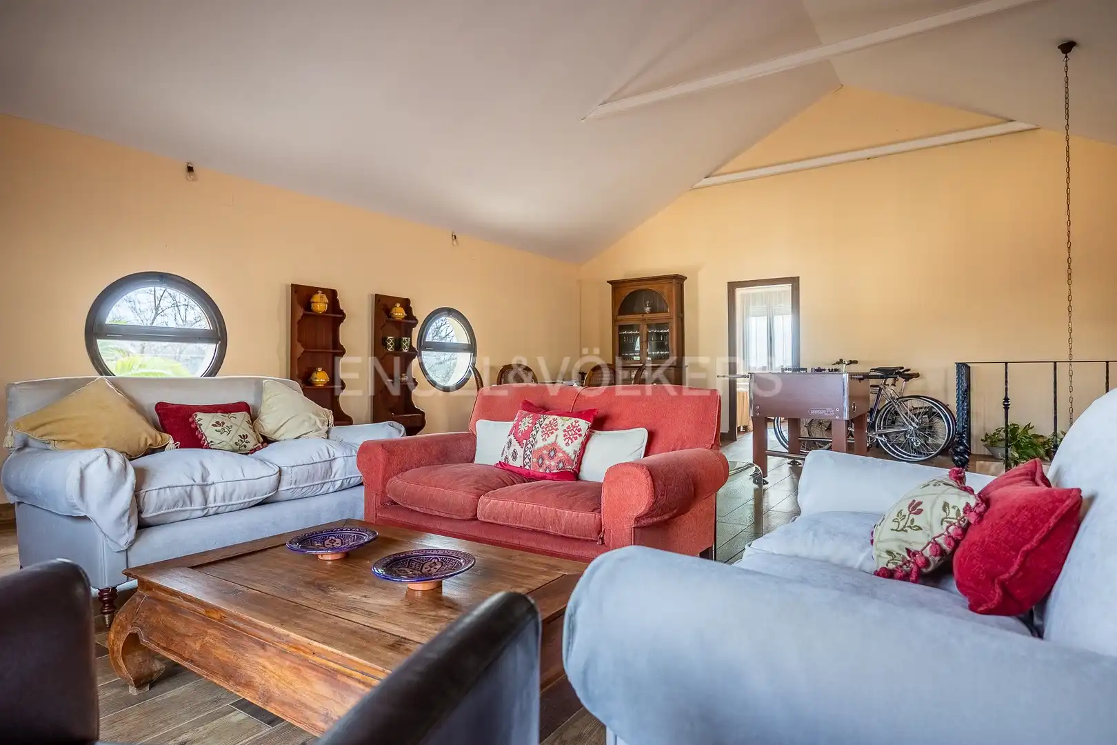 Sala de estar de Finca rústica en venta en Olivares con Calefacción, Jardín privado y Piscina