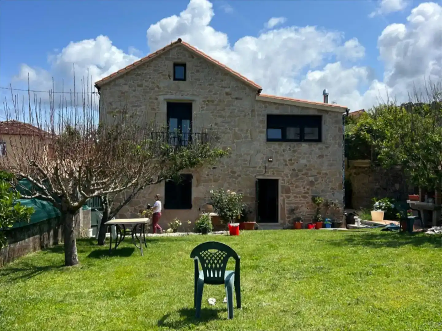 Vista exterior de Casa o xalet de lloguer en Porto do Son amb Jardí privat, Parquet i Moblat