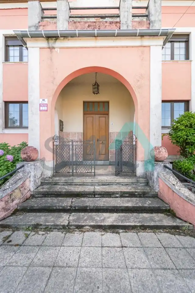 Casa o chalet en venta en Grado con Calefacción, Jardín privado y Parquet