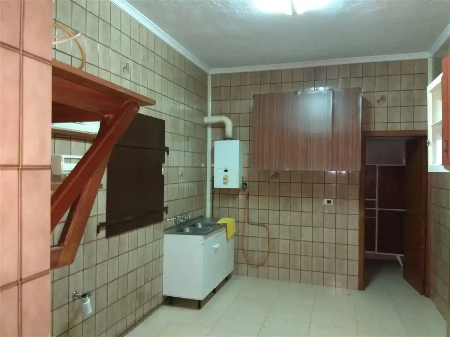Cocina de Local en venta en Puebla de Sancho Pérez con Aire acondicionado