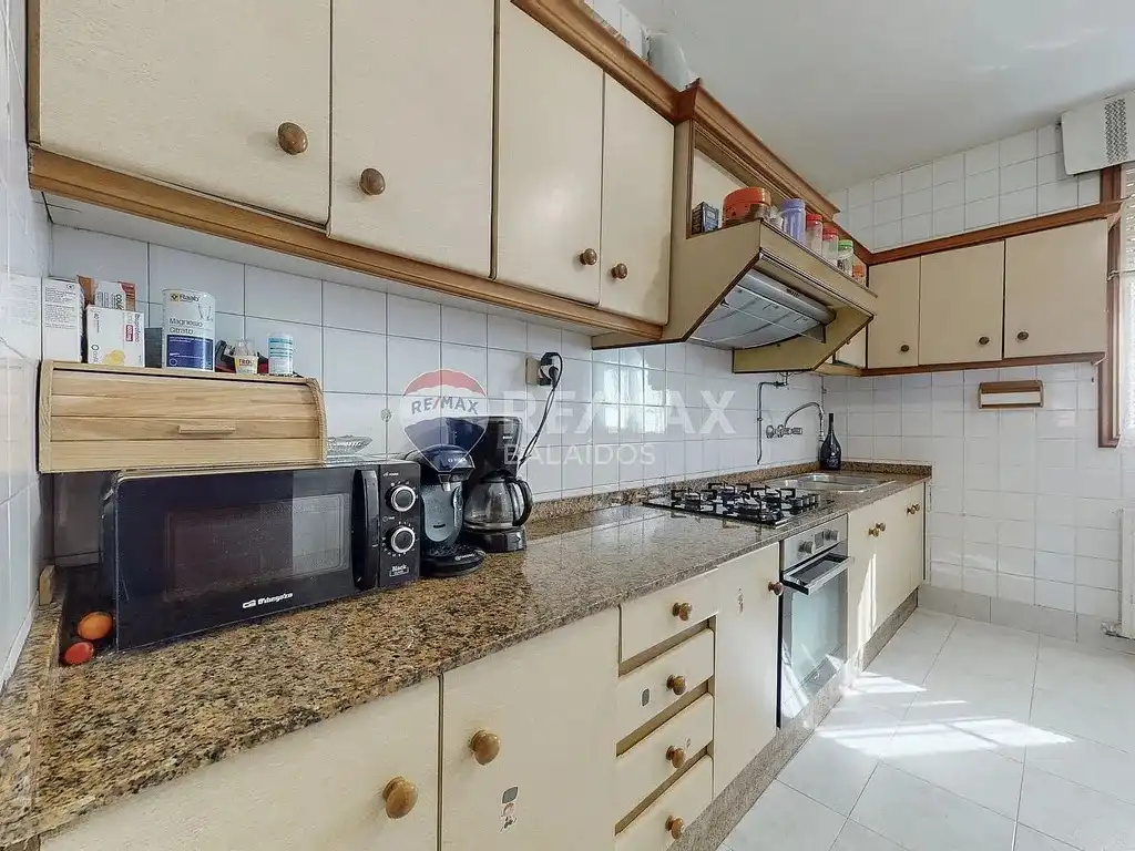 Cocina de Casa o chalet en venta en Cangas  con Calefacción, Jardín privado y Parquet