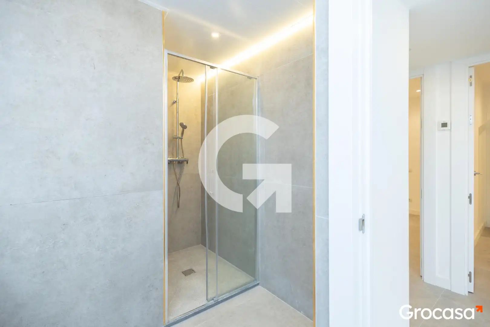 Bathroom of Houses for sale in Sant Boi de Llobregat  with Terrace and Oven