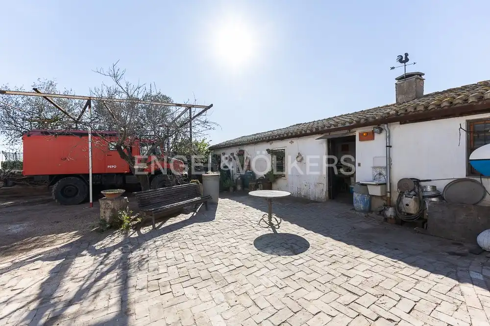Vista exterior de Casa o chalet en venta en Paterna con Aire acondicionado, Calefacción y Jardín privado